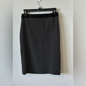 White House Black Market Black & White Dot Pencil Skirt NWT Size 00